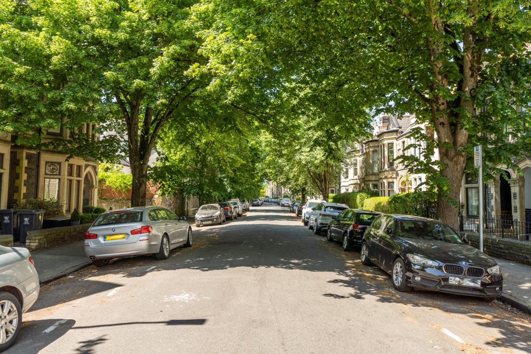 Charming Elegance At The Pontcanna Pearl - Prime Location With Comfort And Style カーディフ エクステリア 写真